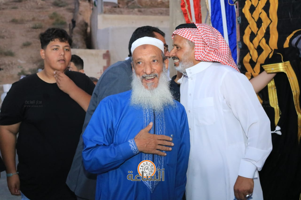 Madar Al-Saa Images 0.47900959639704266