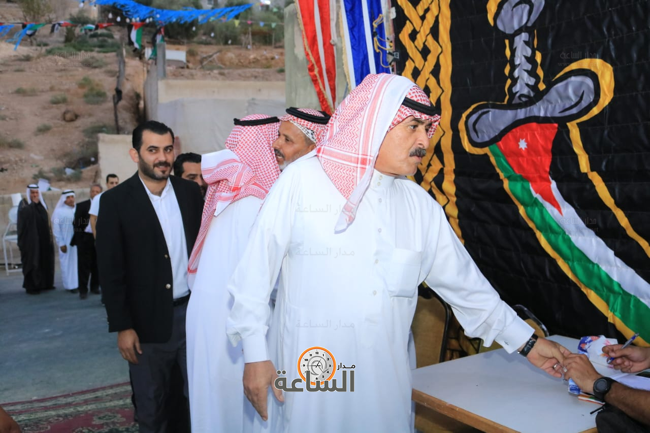 Madar Al-Saa Images 0.6396035554985559