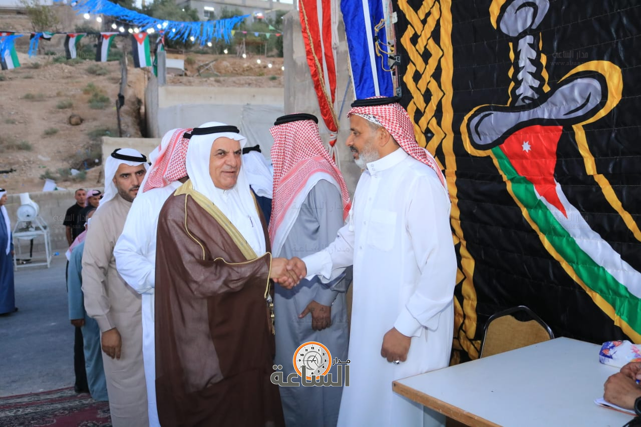 Madar Al-Saa Images 0.35844534962608243