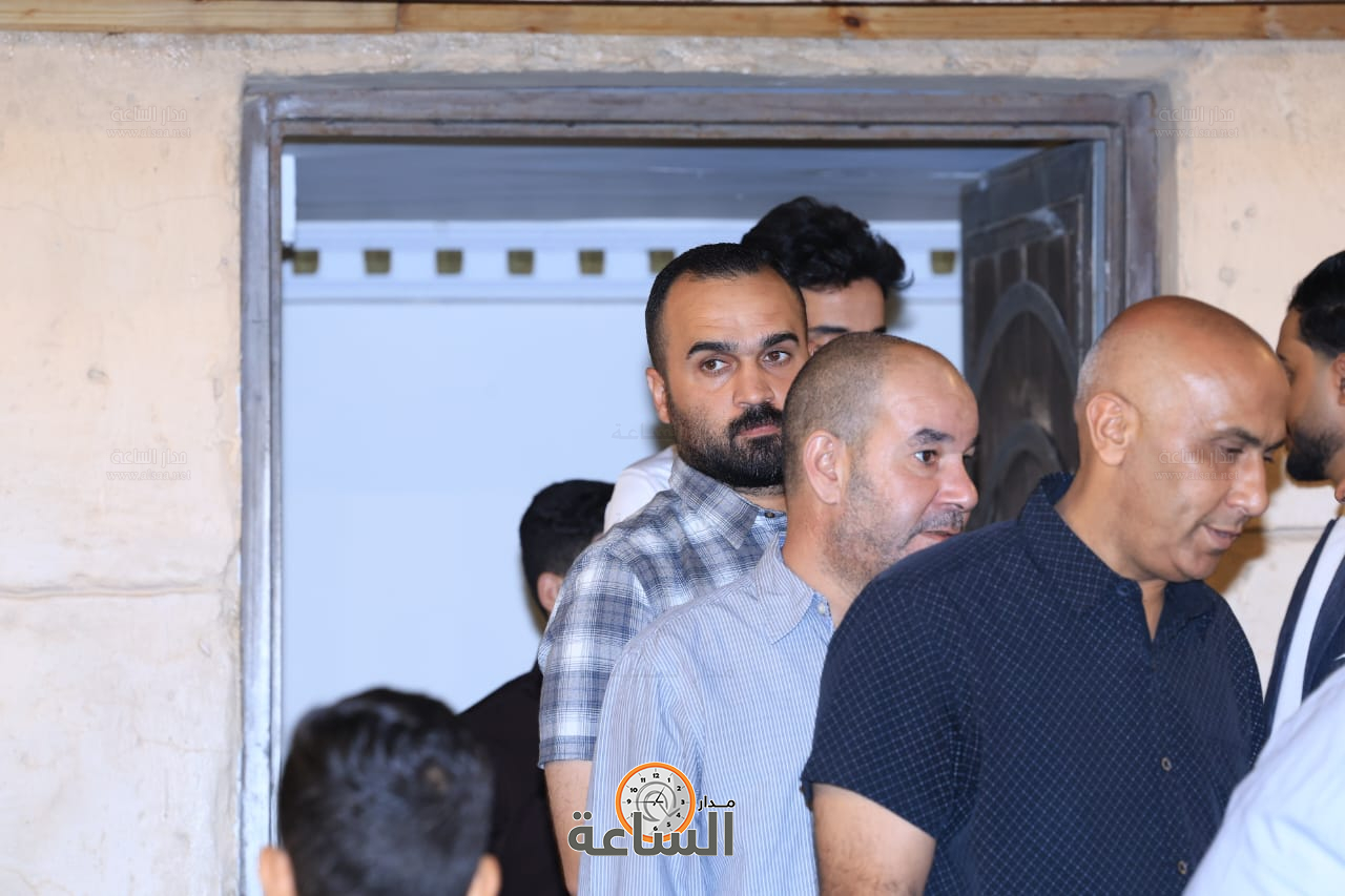 Madar Al-Saa Images 0.4072255529017992