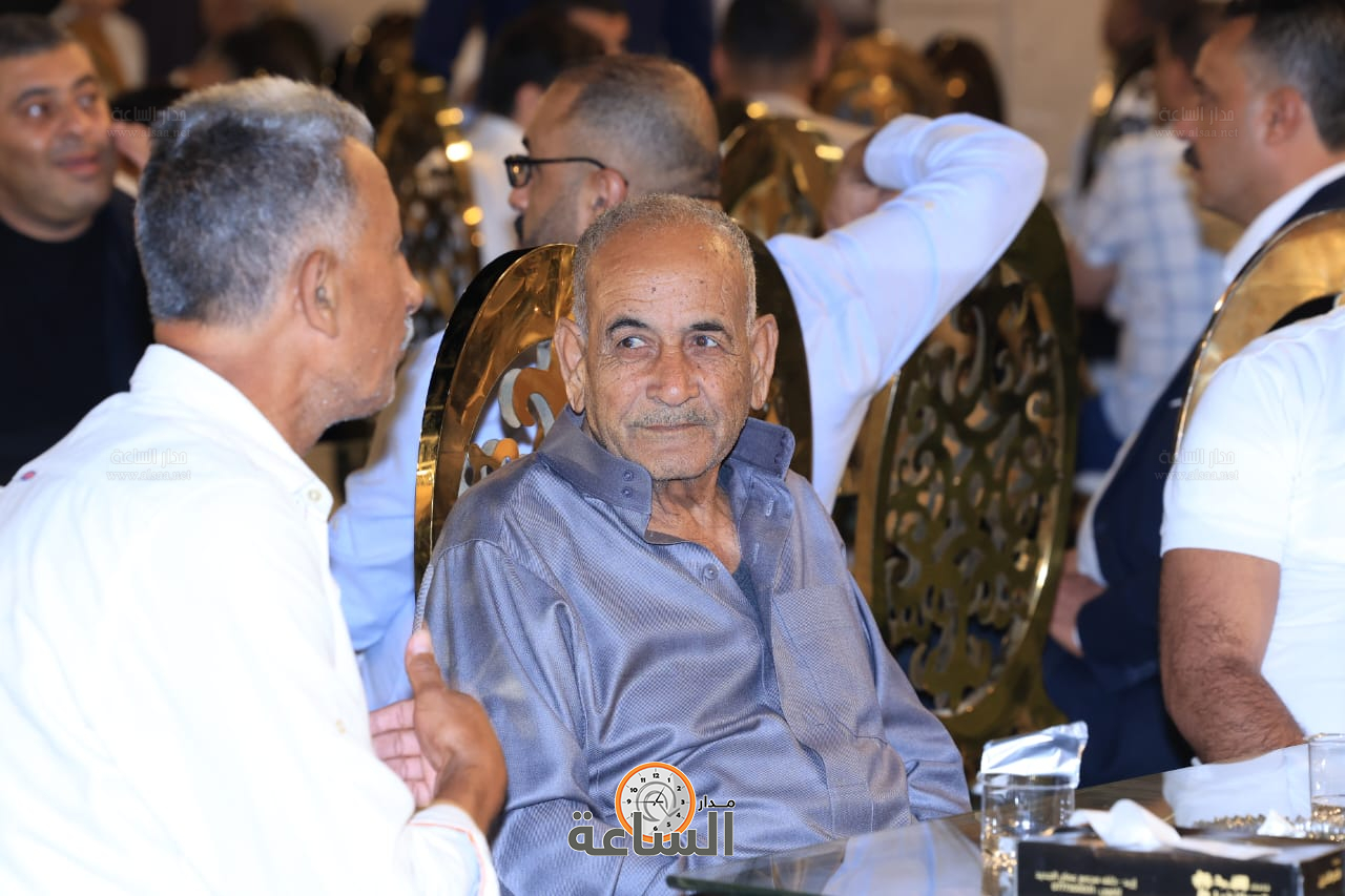 Madar Al-Saa Images 0.531603160885477