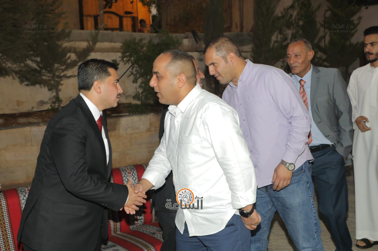 Madar Al-Saa Images 0.3826963915698143