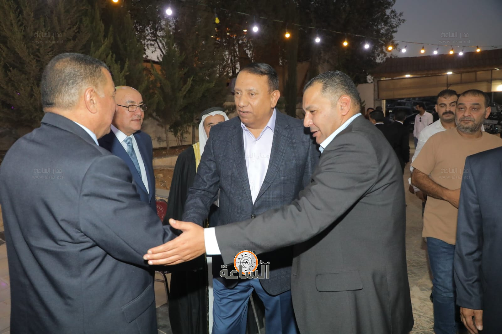 Madar Al-Saa Images 0.14824774048574174