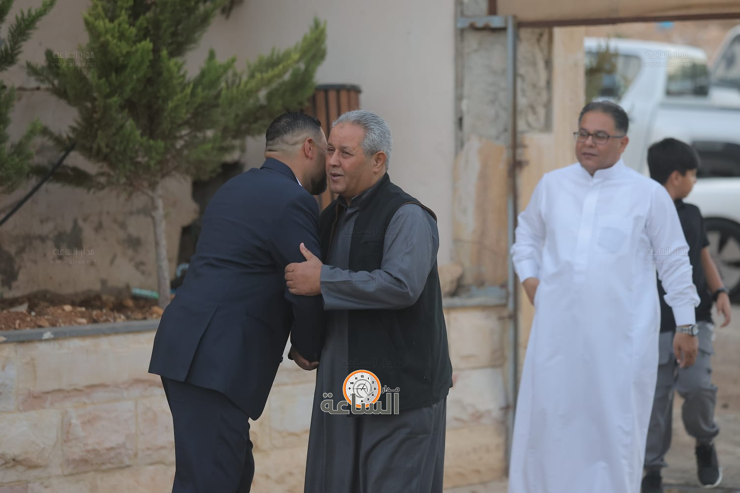 Madar Al-Saa Images 0.1418843872993566