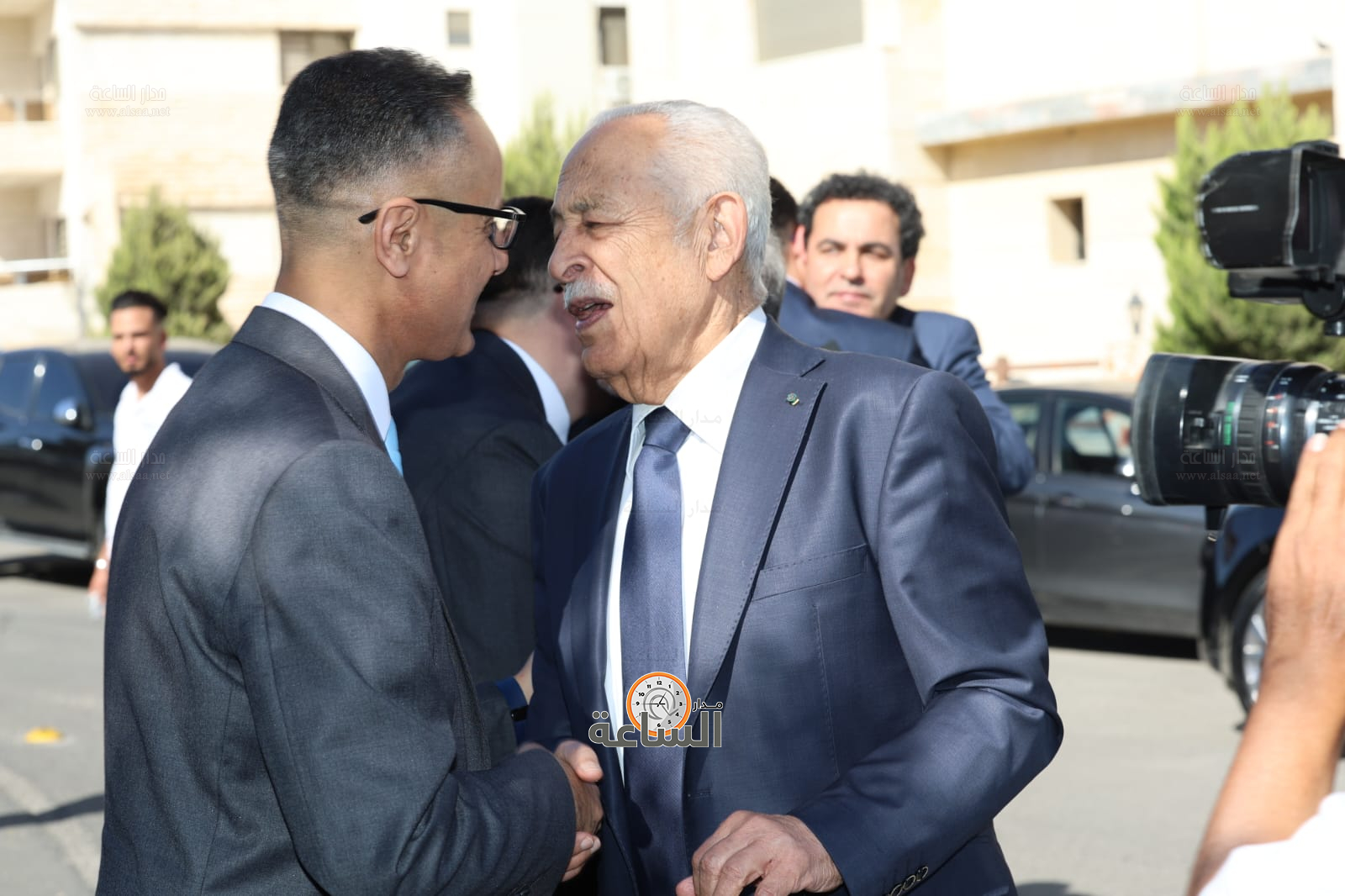 Madar Al-Saa Images 0.3904527322182705