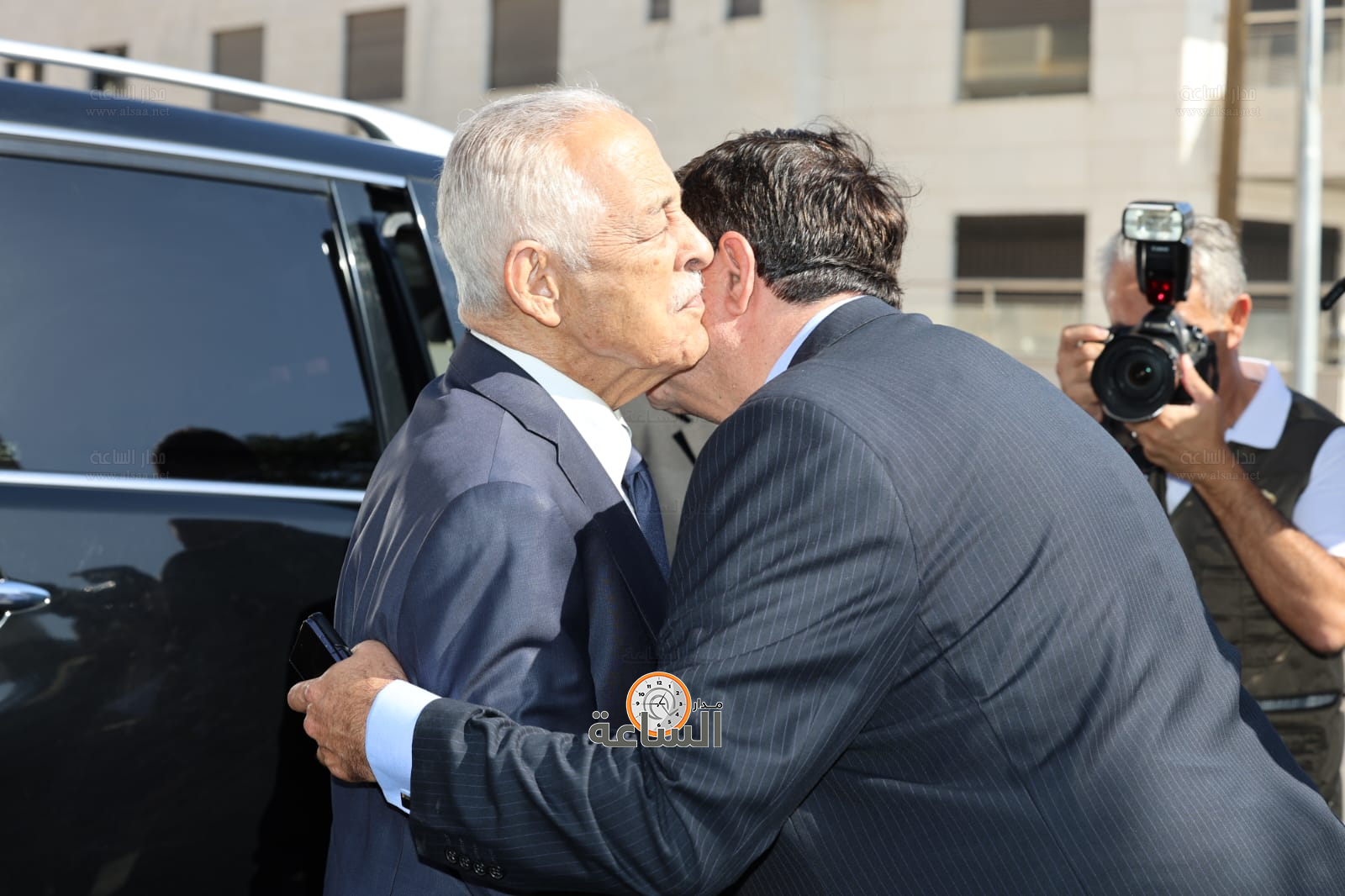 Madar Al-Saa Images 0.9975361191458196