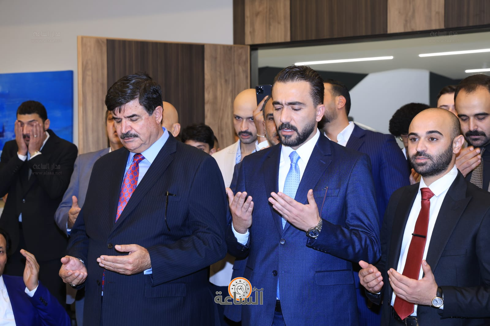 Madar Al-Saa Images 0.9258613713059707