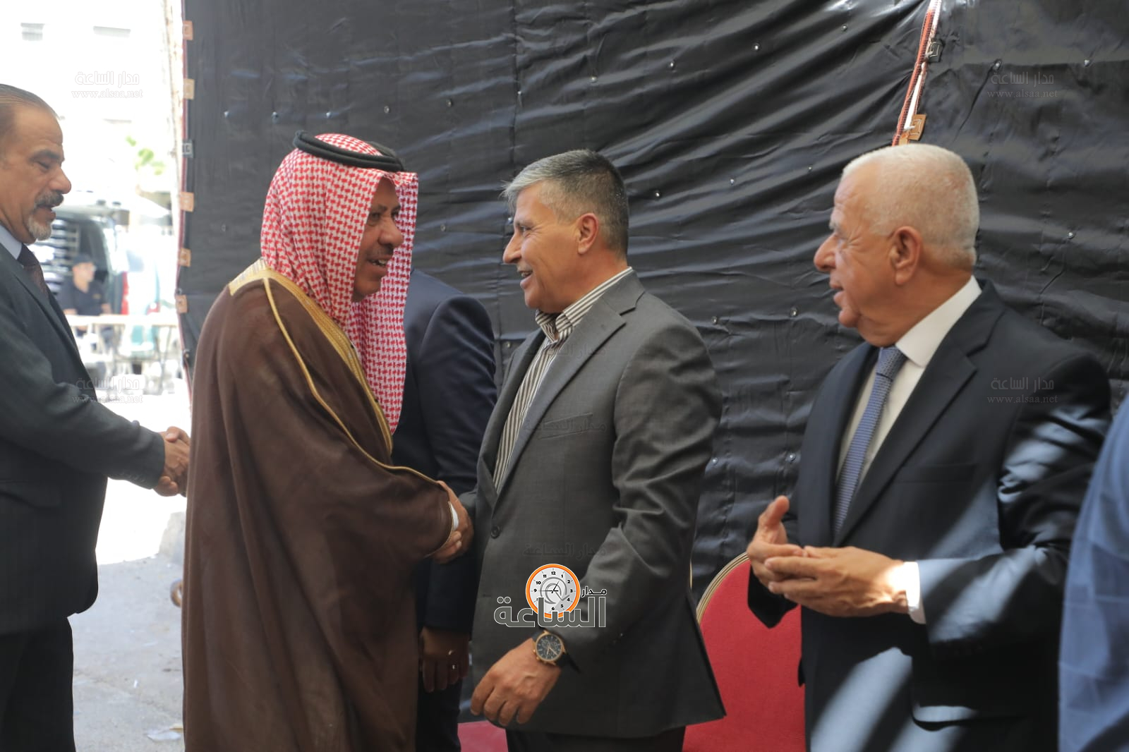 Madar Al-Saa Images 0.9558772509375174