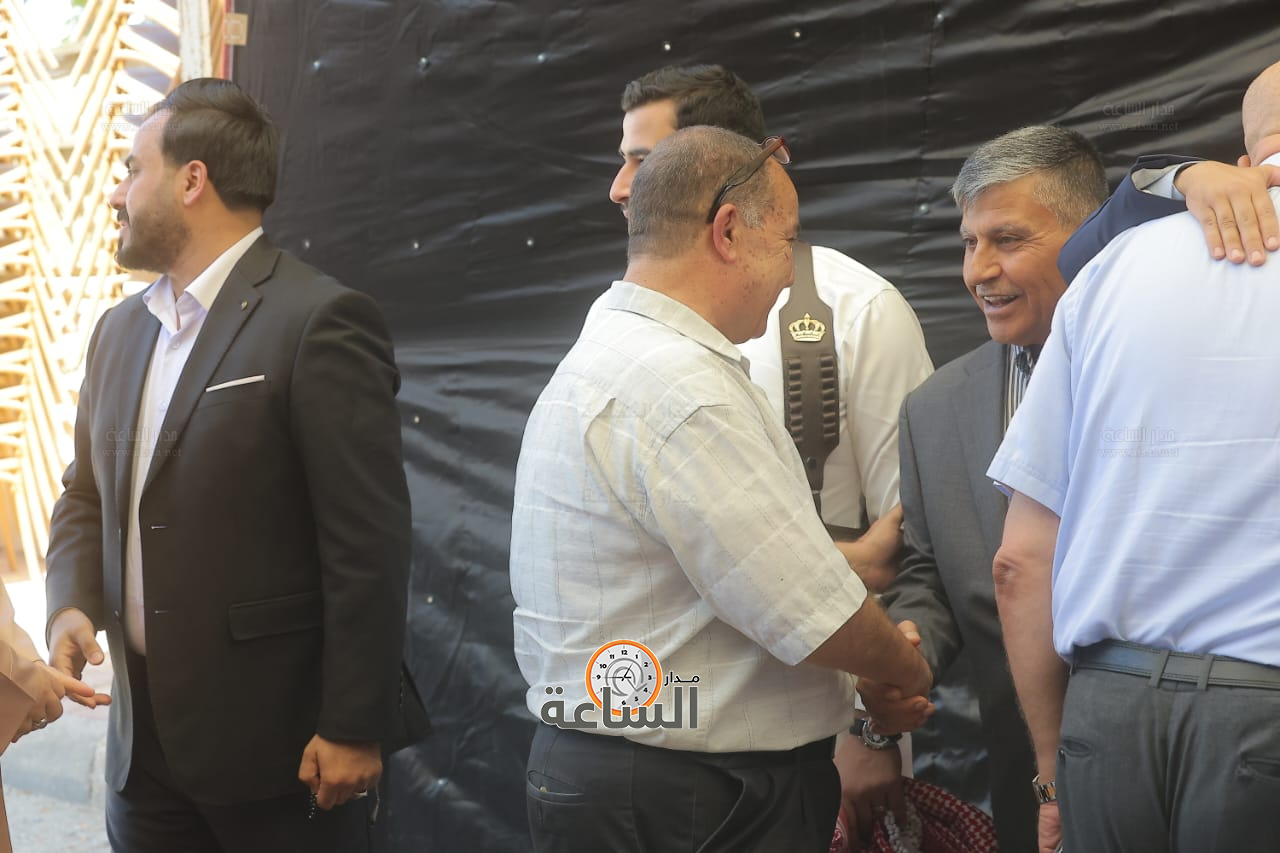 Madar Al-Saa Images 0.017667771680694888