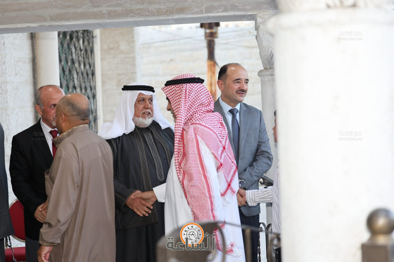 Madar Al-Saa Images 0.6568920803987628