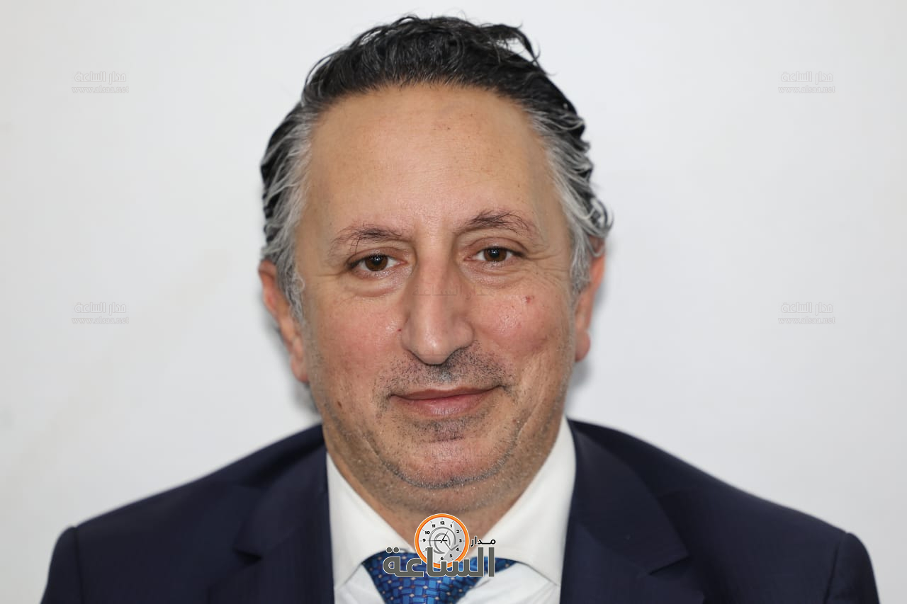 Madar Al-Saa Images 0.7465907675763596