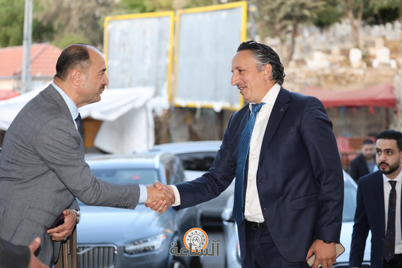 Madar Al-Saa Images 0.518923264563283