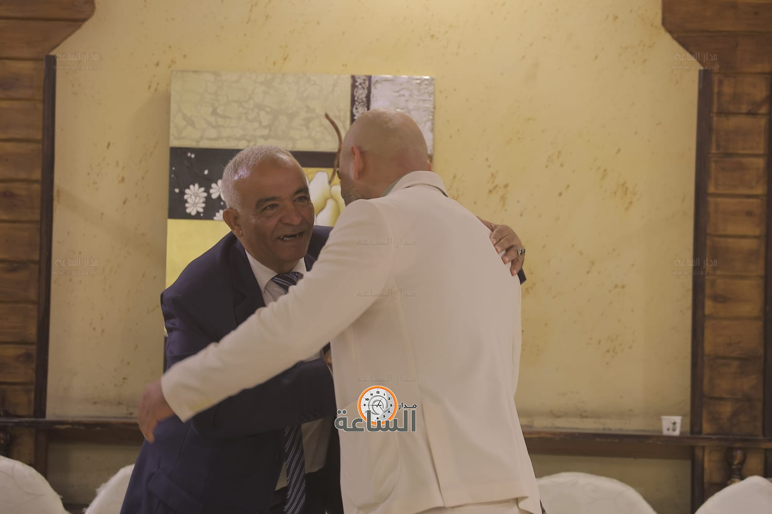 Madar Al-Saa Images 0.4270221386080423