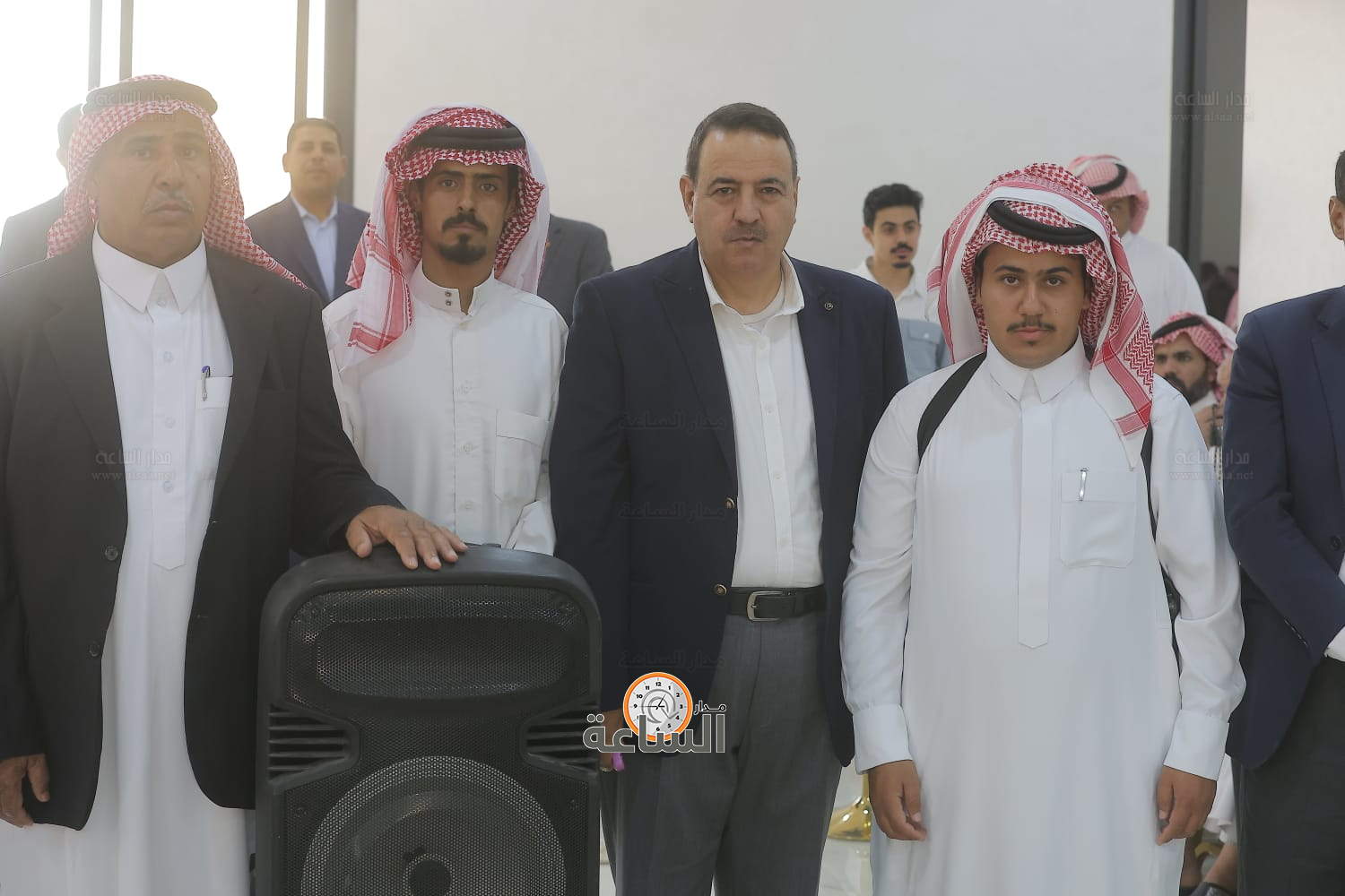 Madar Al-Saa Images 0.04372436051232842