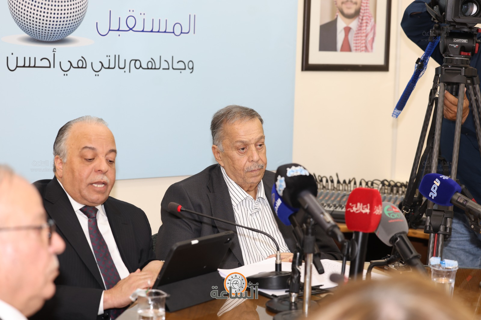 Madar Al-Saa Images 0.2569336025548147