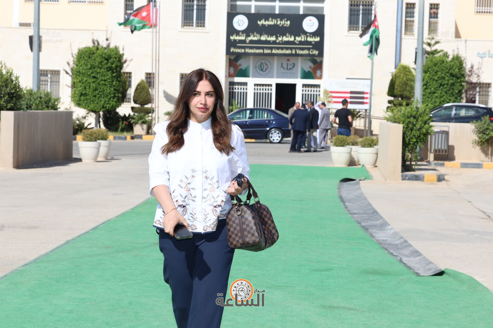 Madar Al-Saa Images 0.7233748220670637