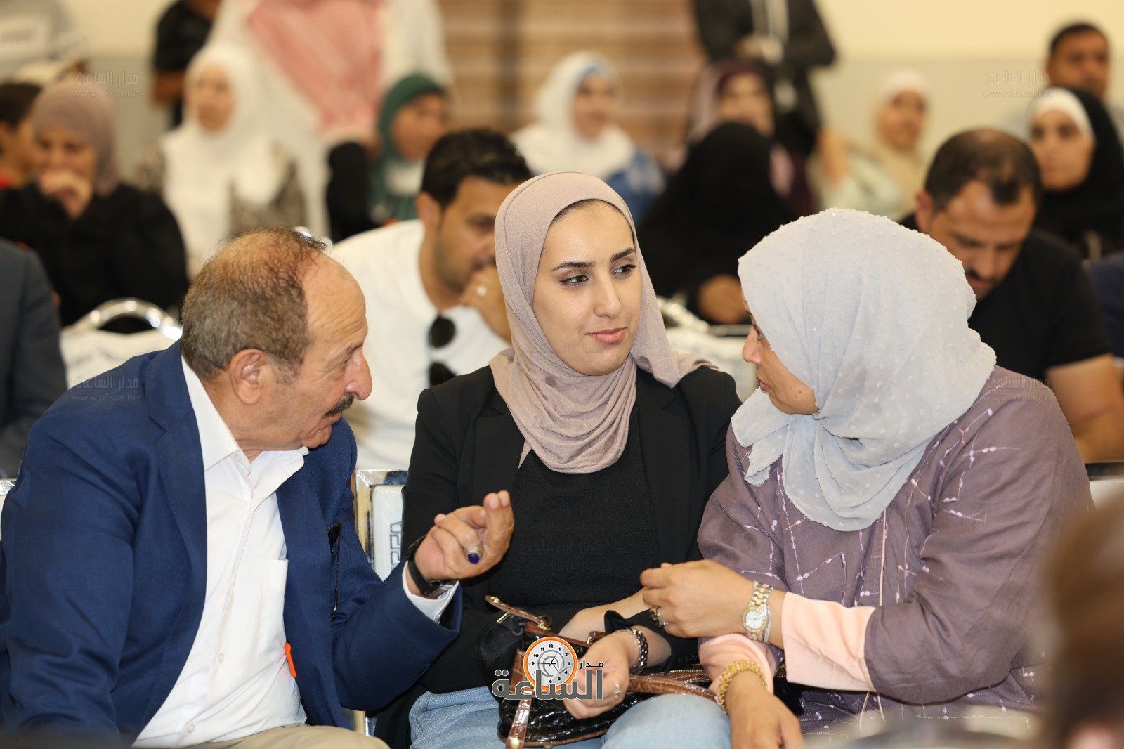 Madar Al-Saa Images 0.13412935921380786