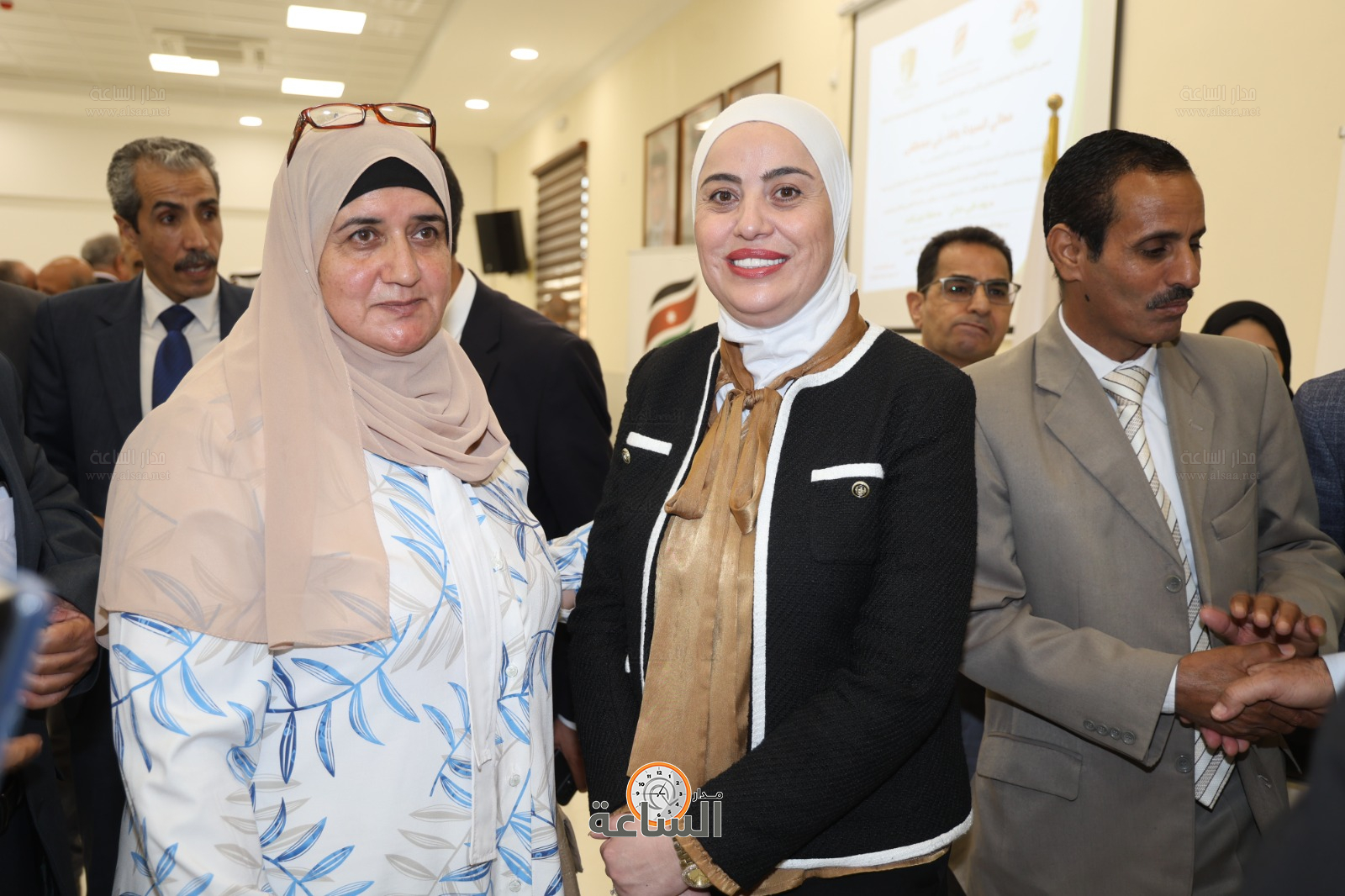 Madar Al-Saa Images 0.9517228754505912