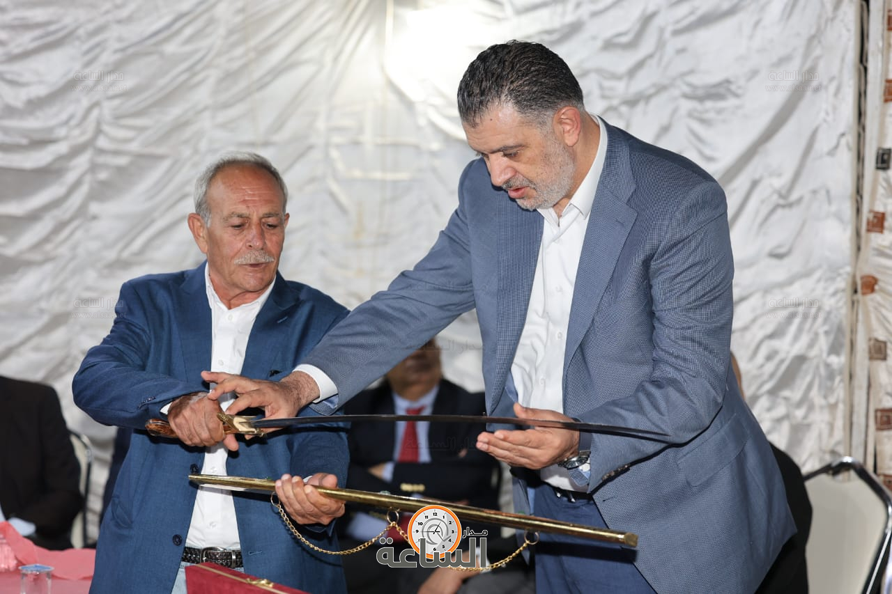 Madar Al-Saa Images 0.5386875453448473