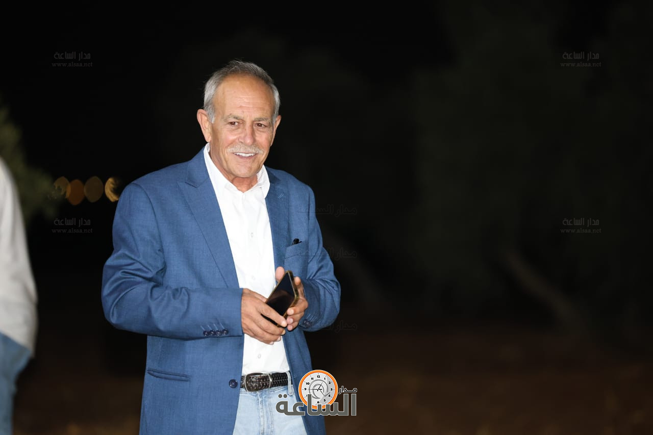 Madar Al-Saa Images 0.8988711734425168