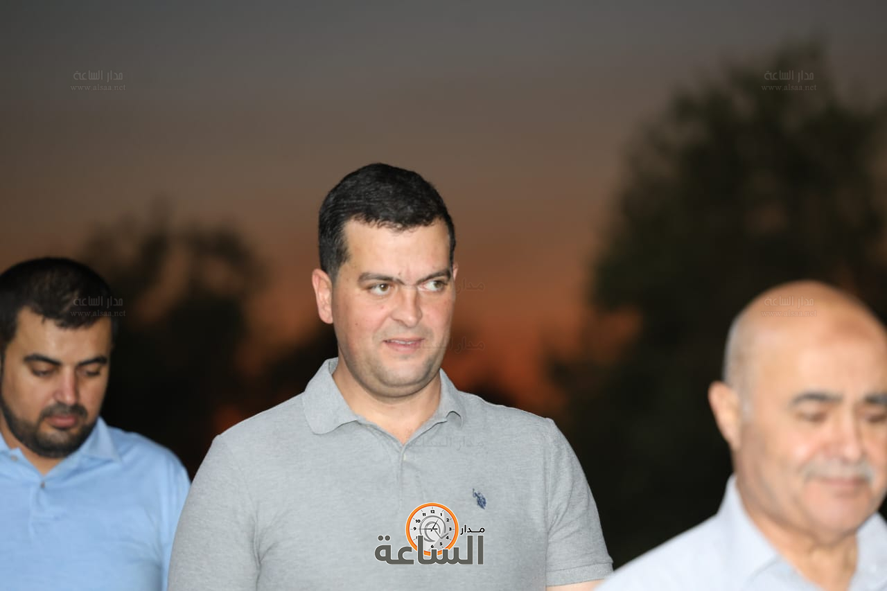 Madar Al-Saa Images 0.1542691640811844