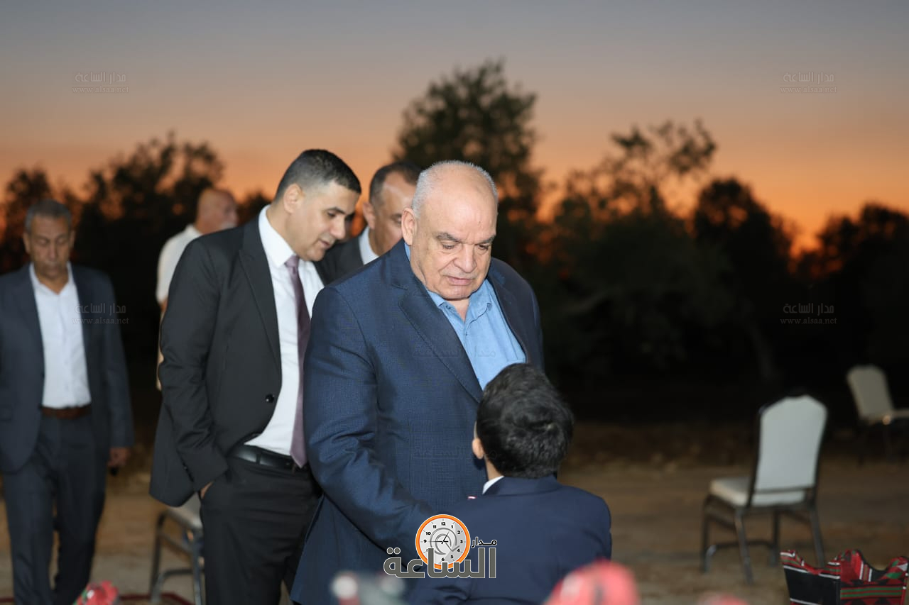 Madar Al-Saa Images 0.8294213304520462