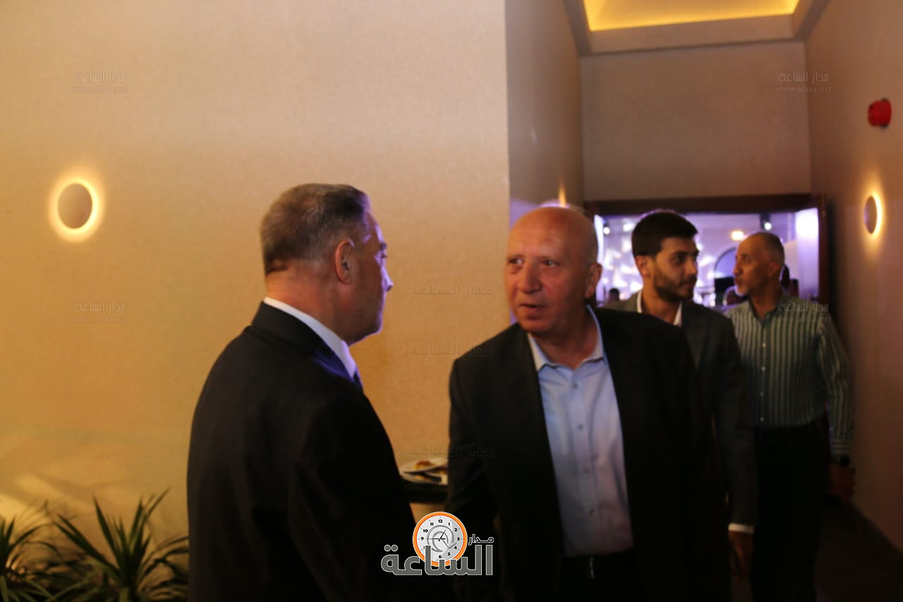 Madar Al-Saa Images 0.7827838977016327