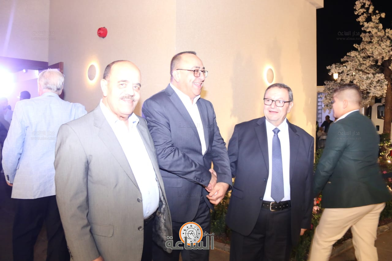 Madar Al-Saa Images 0.7368623342887386