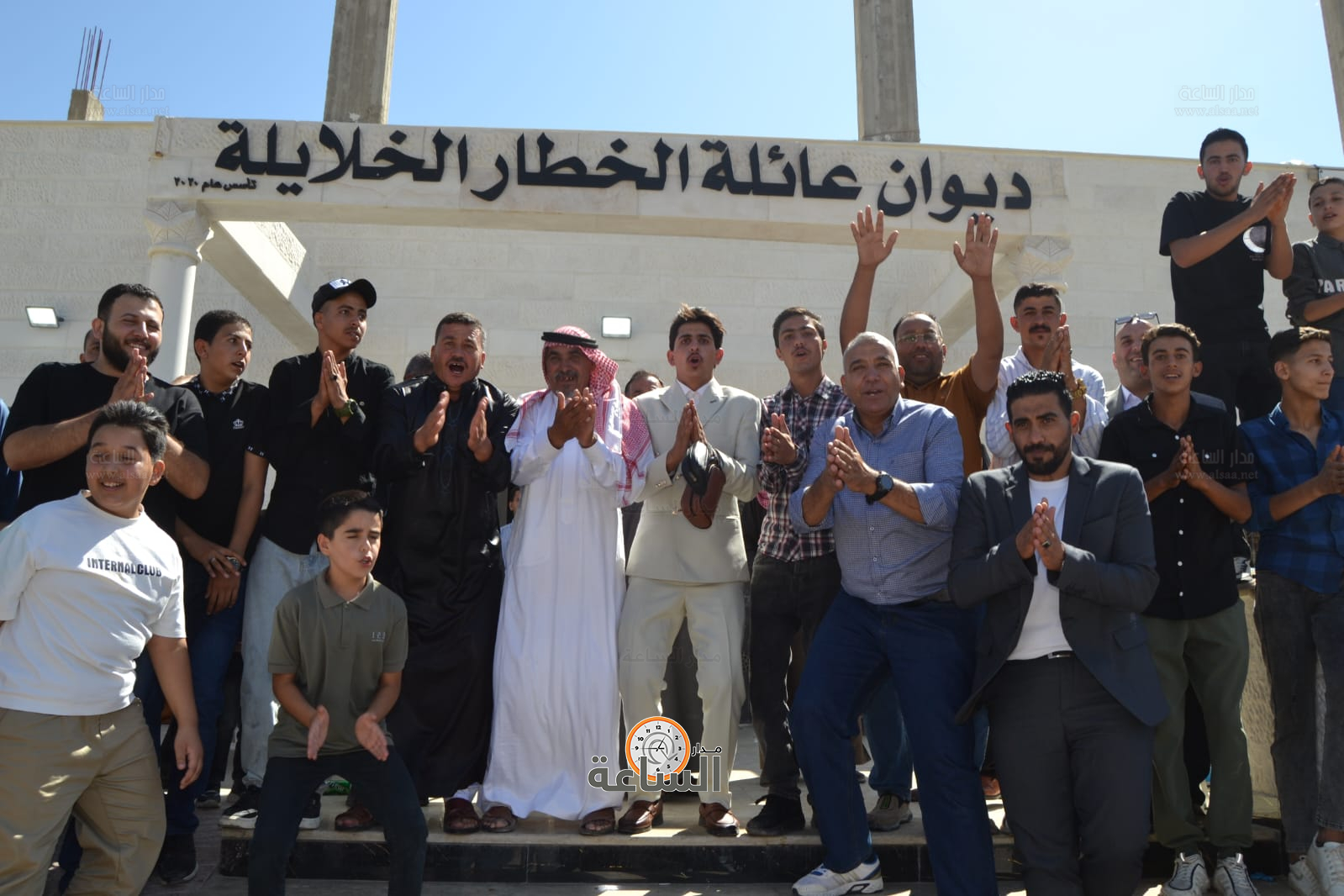 Madar Al-Saa Images 0.8640656439757847