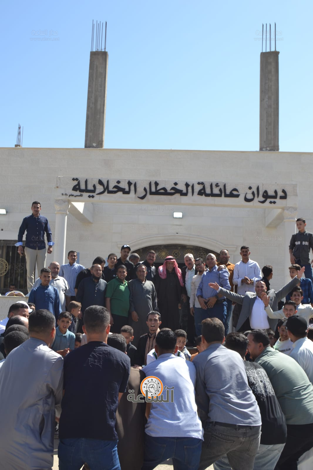 Madar Al-Saa Images 0.12369357379836465