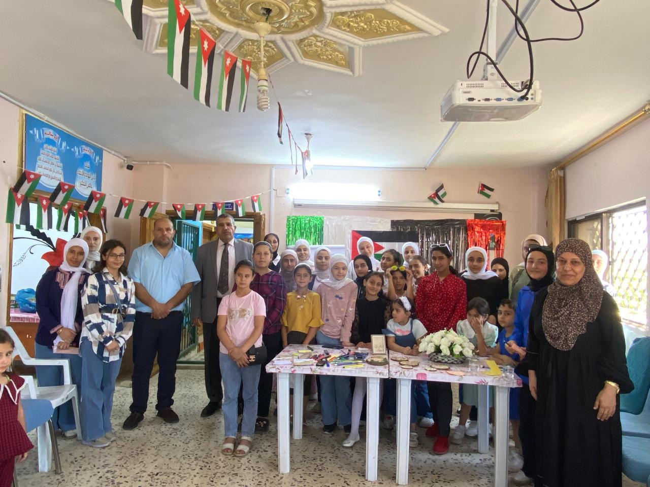 Madar Al-Saa Images 0.8588409918051899