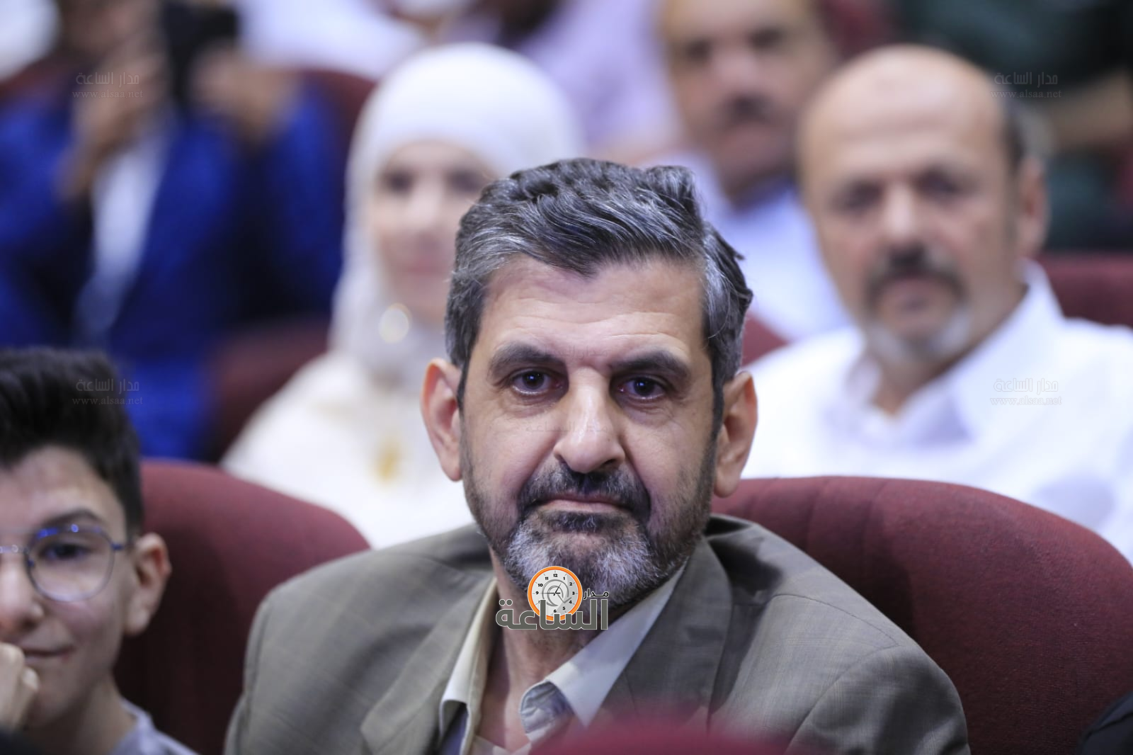 Madar Al-Saa Images 0.893941389442213