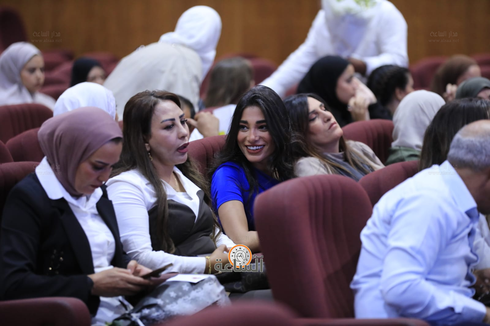 Madar Al-Saa Images 0.15253538764943564