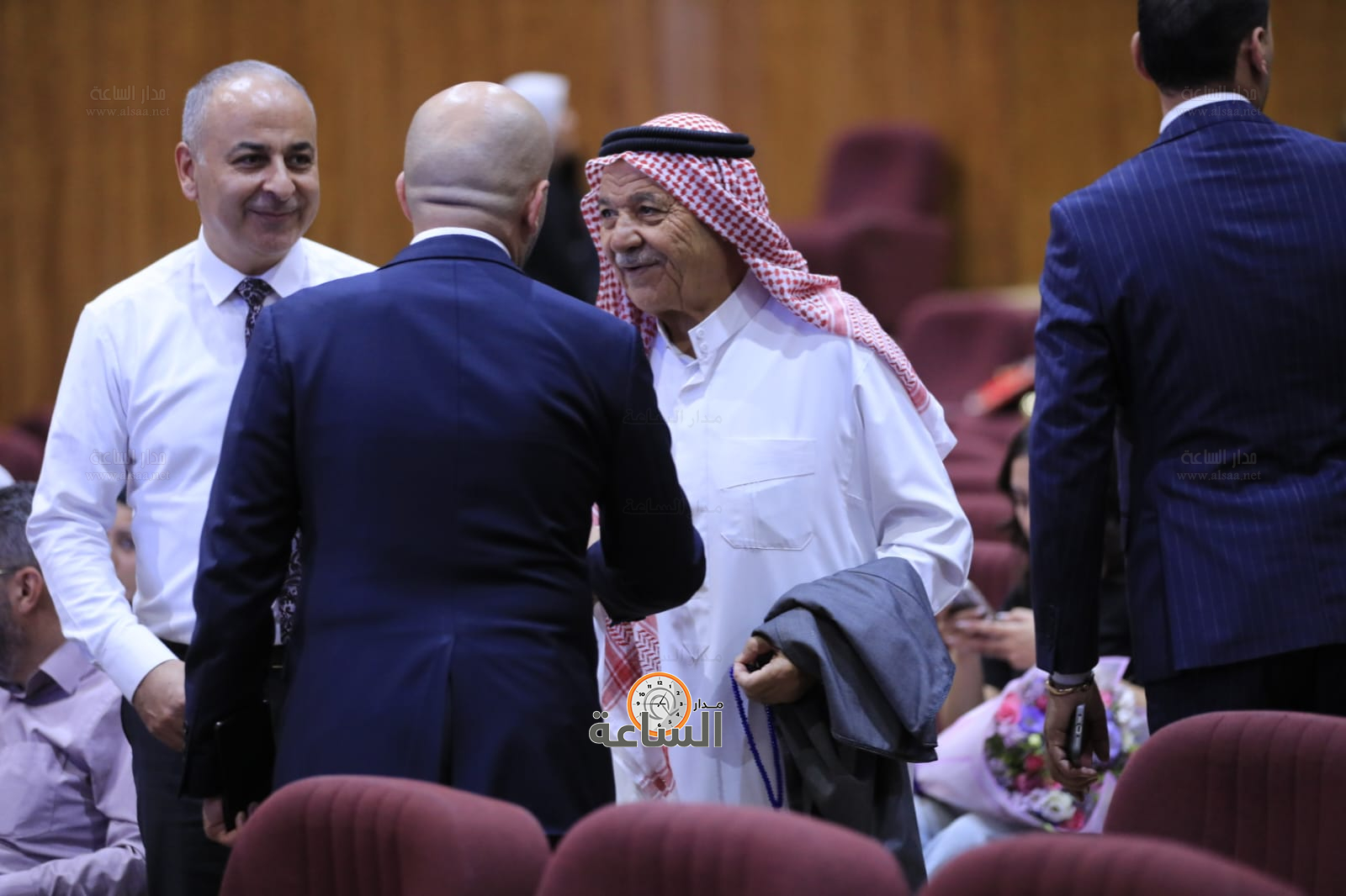 Madar Al-Saa Images 0.3561582084098329