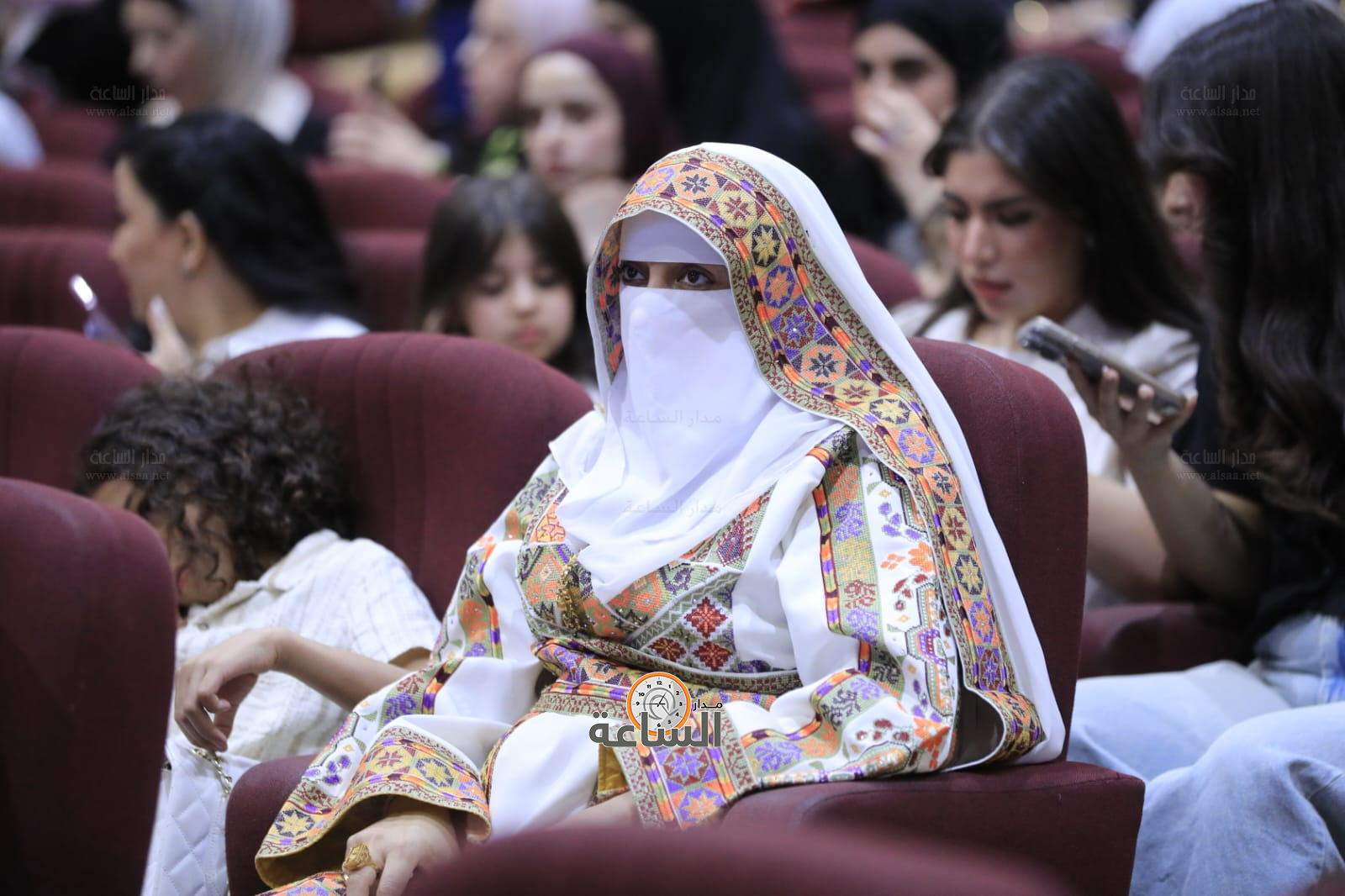 Madar Al-Saa Images 0.723727796740548