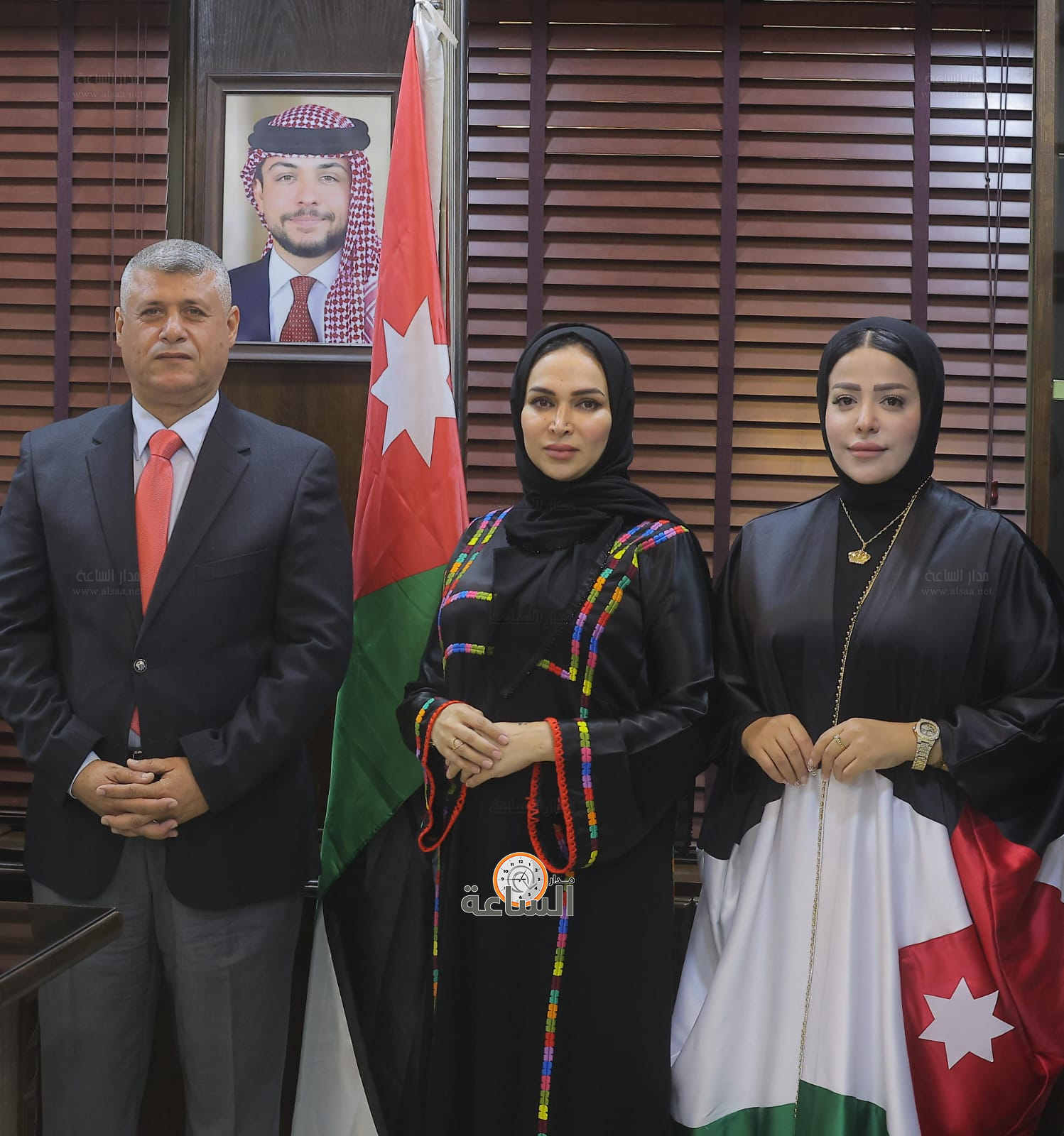 Madar Al-Saa Images 0.15713917962626622