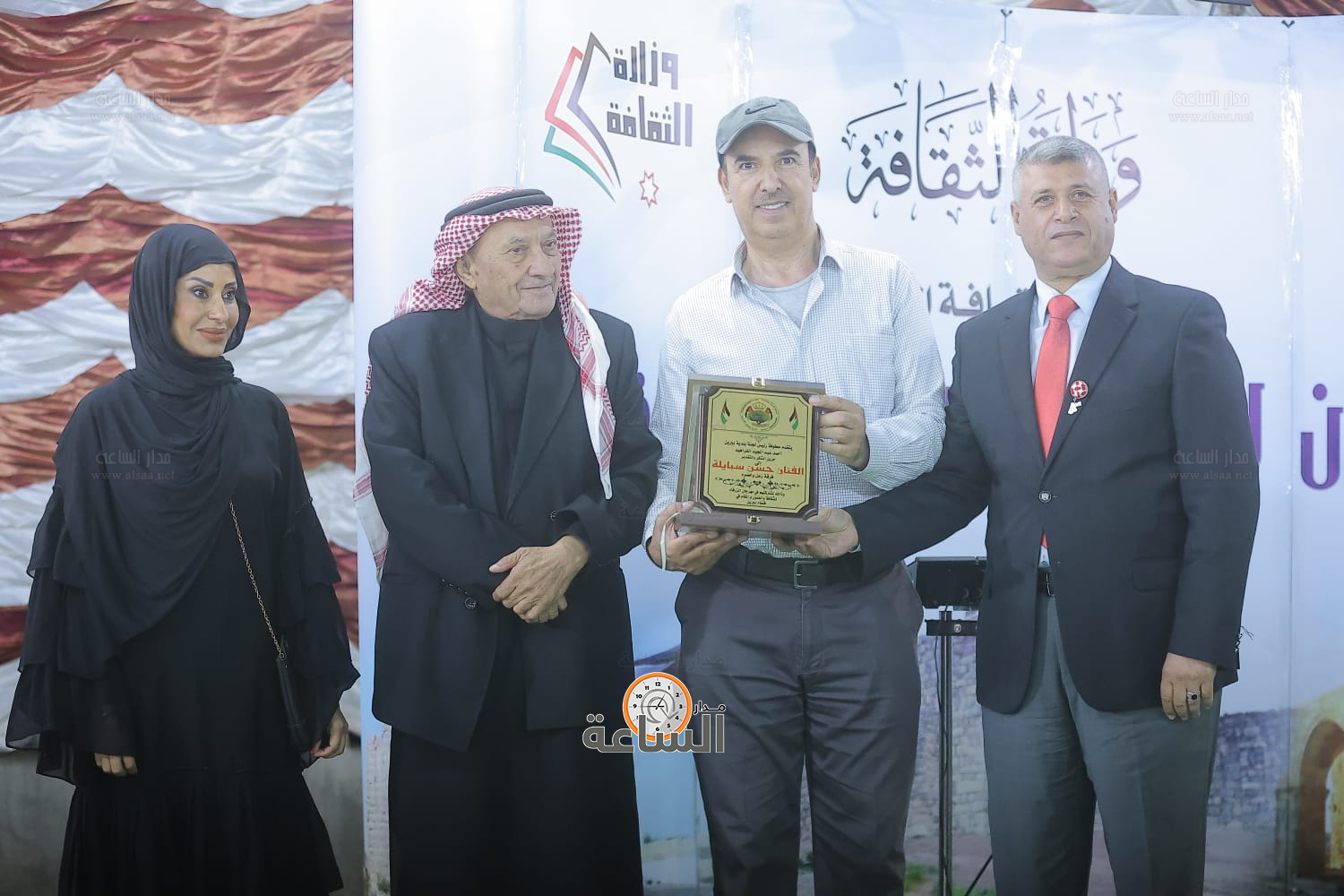 Madar Al-Saa Images 0.4276924751415385