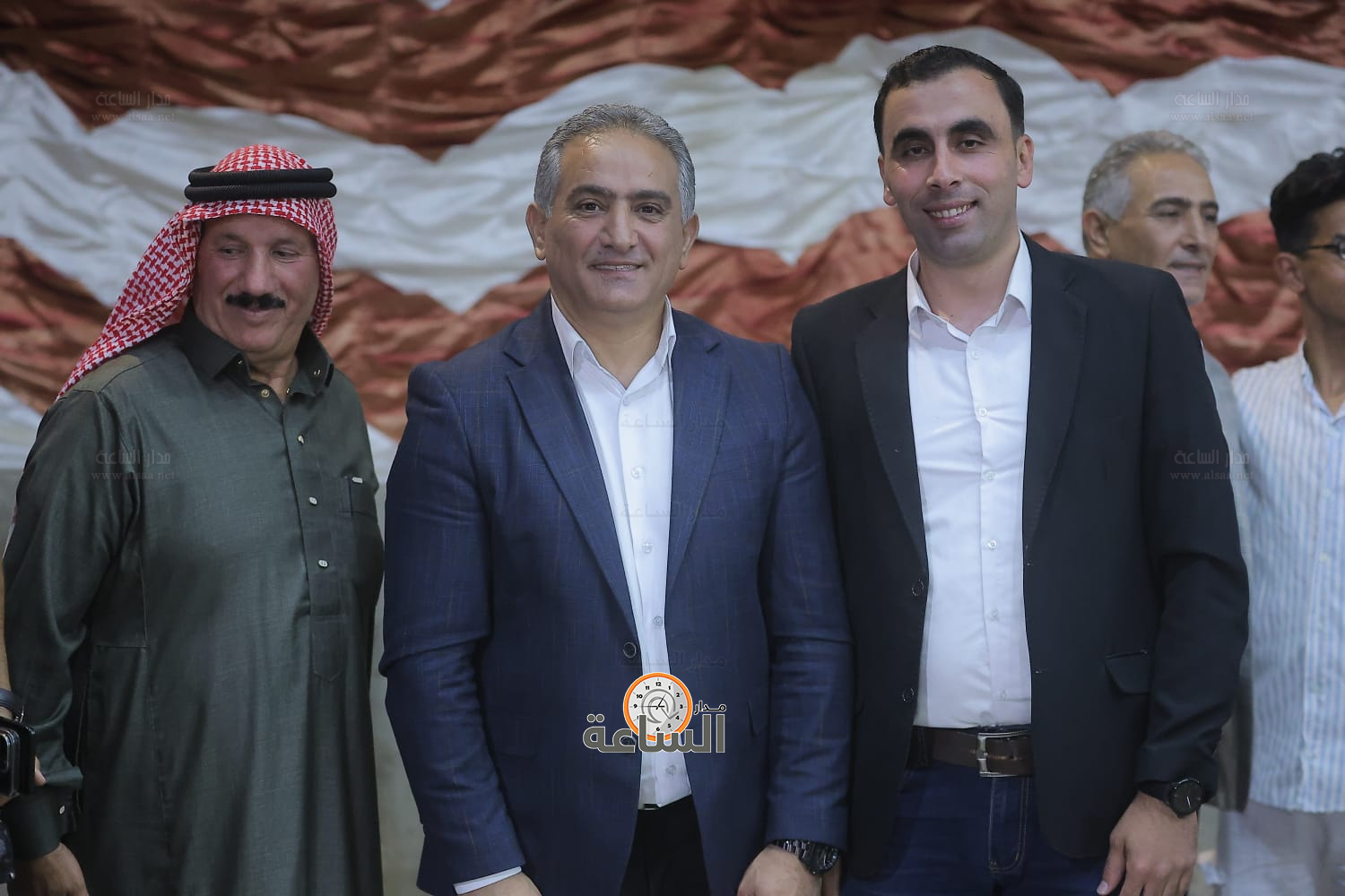 Madar Al-Saa Images 0.27378599082430544