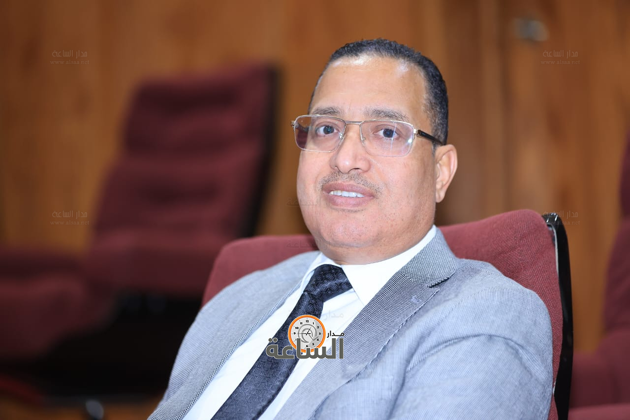 Madar Al-Saa Images 0.9335772468333219