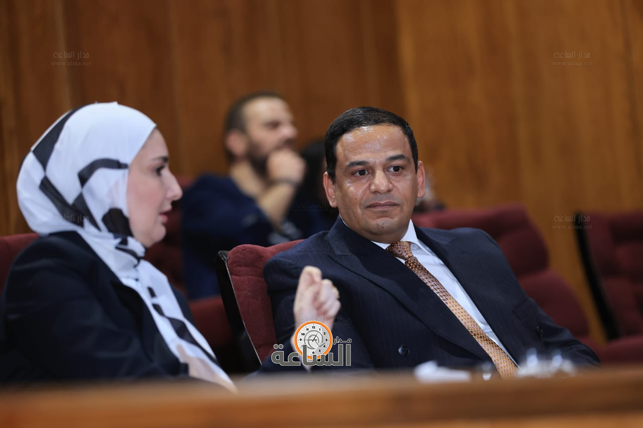 Madar Al-Saa Images 0.8412121788256944