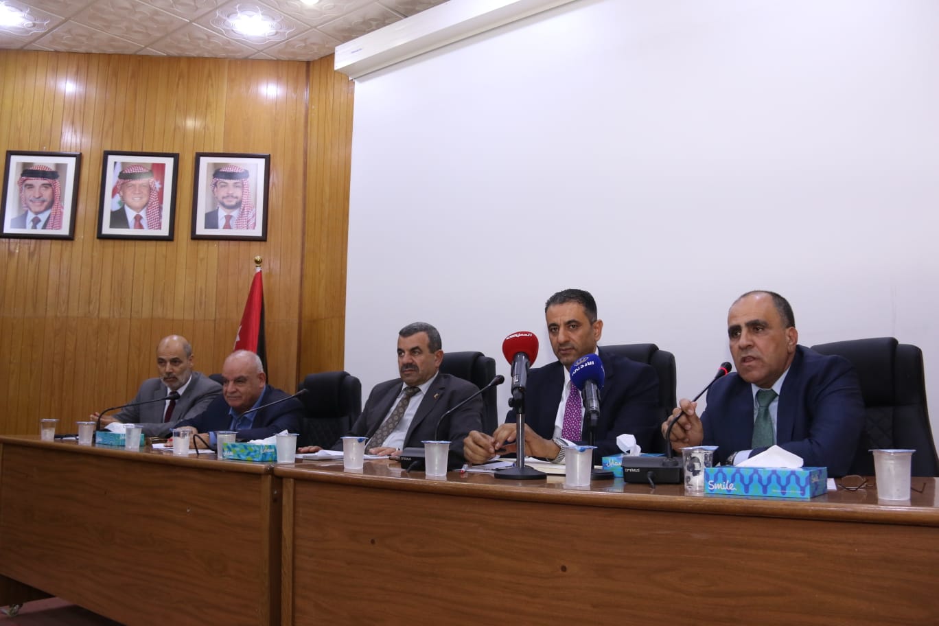 Madar Al-Saa Images 0.03316422203468794