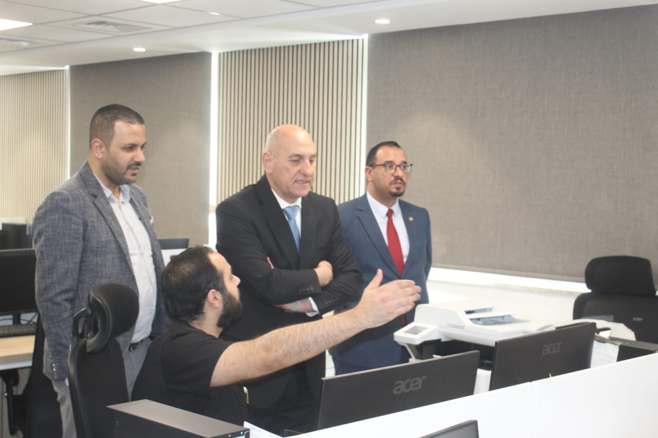 Madar Al-Saa Images 0.5549174422325514