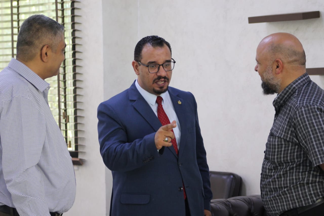 Madar Al-Saa Images 0.6133128261619656