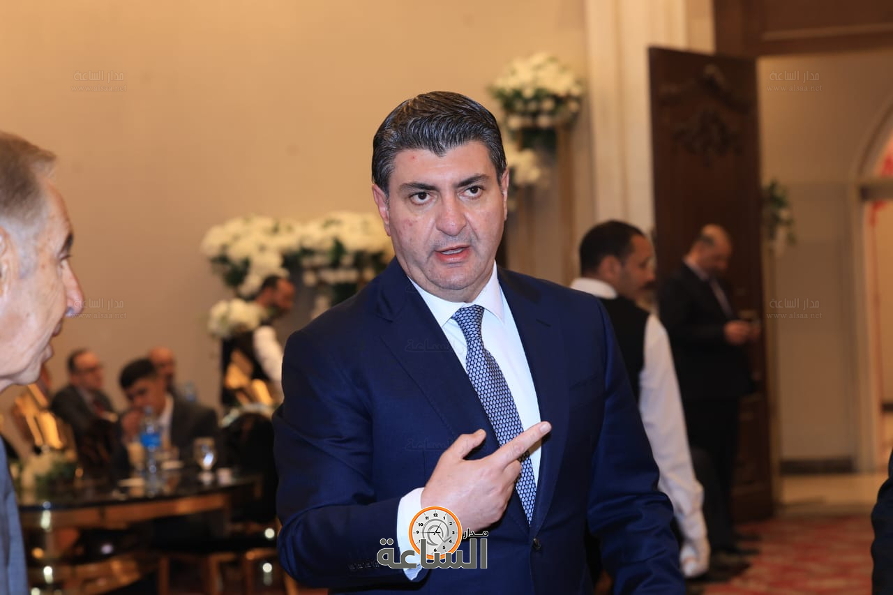 Madar Al-Saa Images 0.07003982196781622