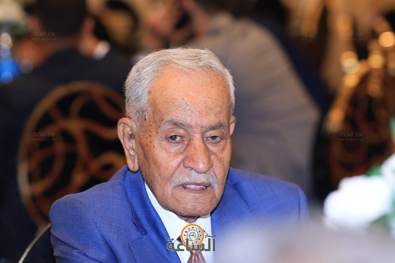 Madar Al-Saa Images 0.9246621523914552