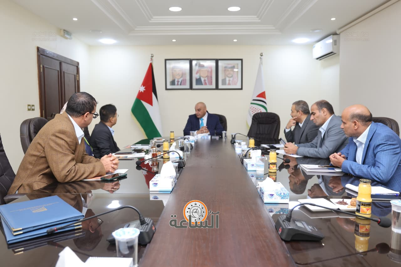 Madar Al-Saa Images 0.7357867291987411