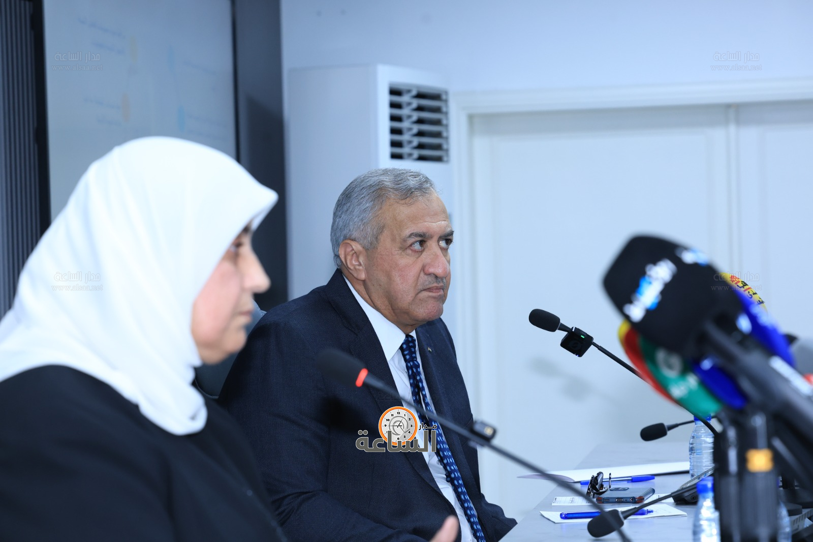 Madar Al-Saa Images 0.37266070263324713