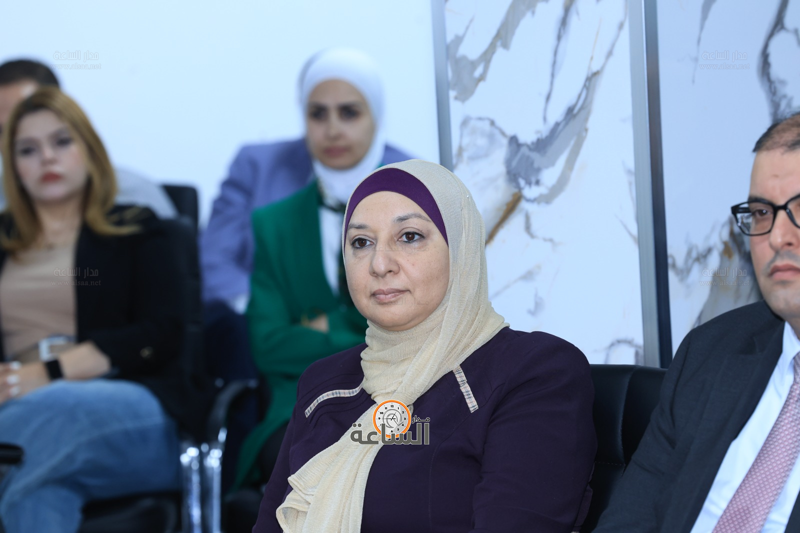 Madar Al-Saa Images 0.534007766771605