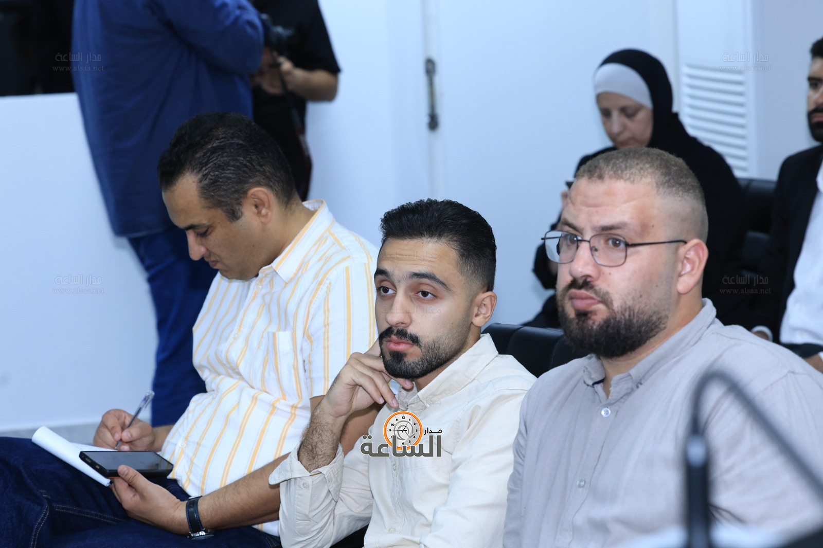 Madar Al-Saa Images 0.2544088240433495