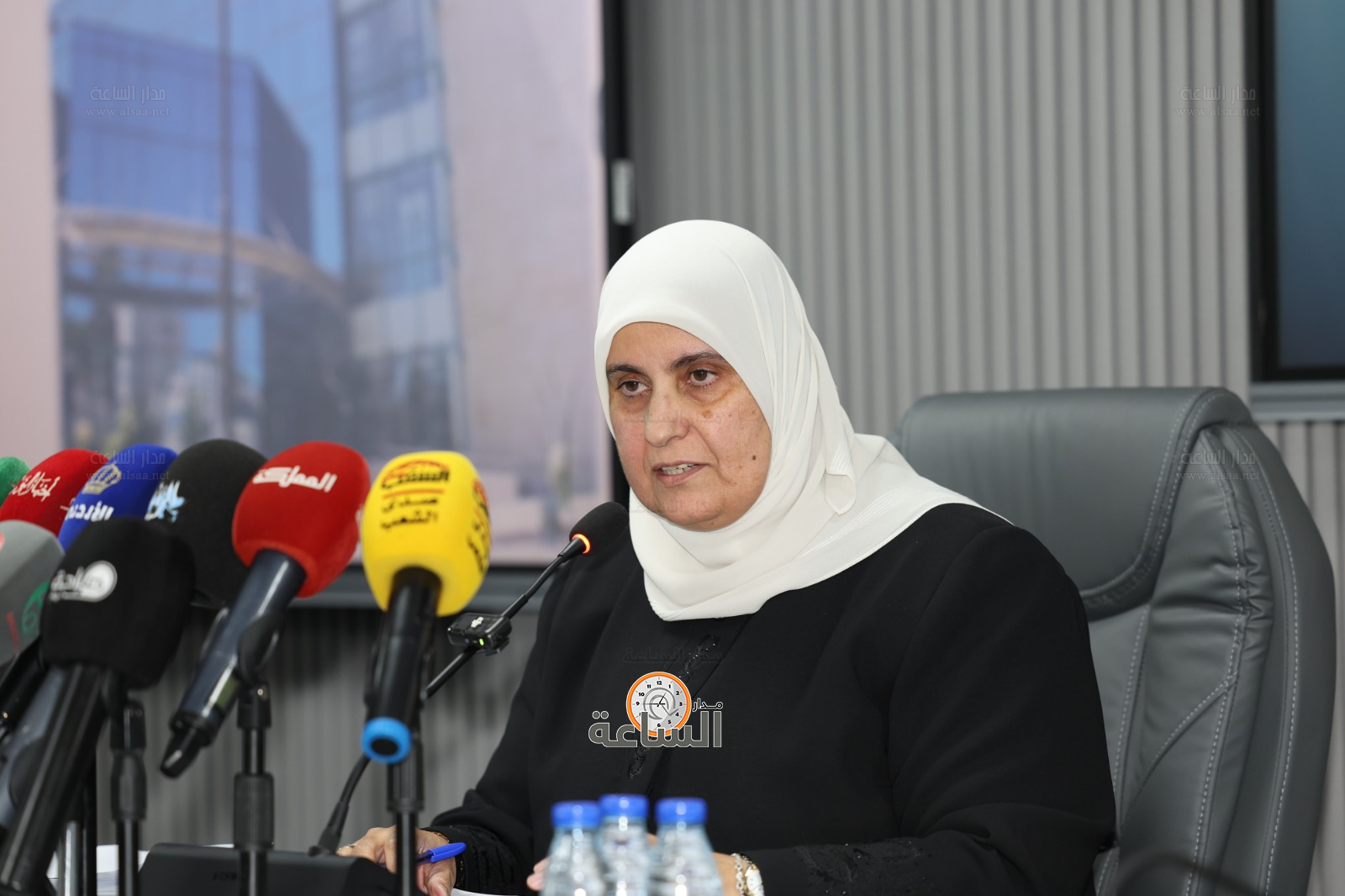 Madar Al-Saa Images 0.8971333694394902